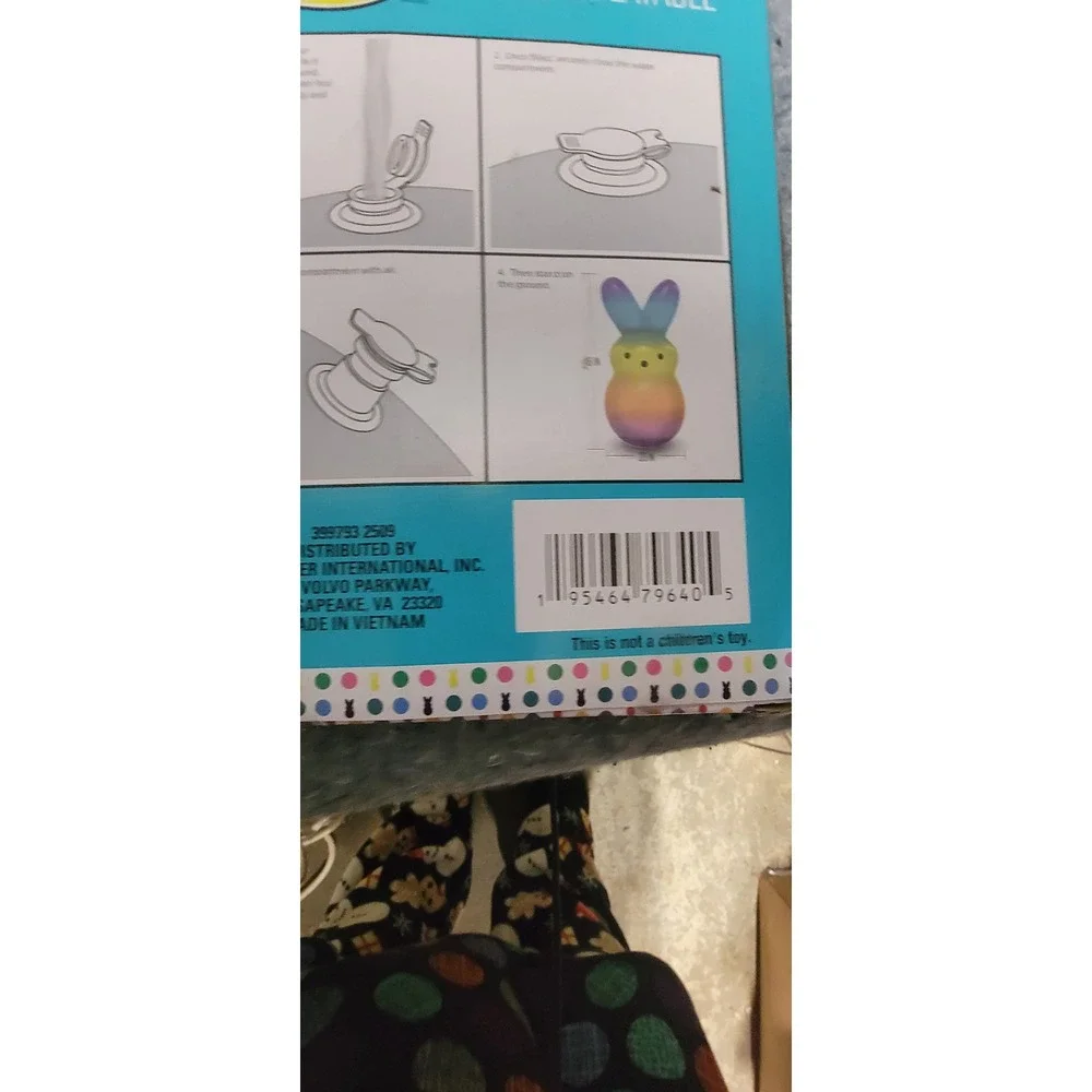 PEEPS 4' Foot Inflatable Rainbow Yard Easter Bunny Blow-Up NWT and‎ Sealed
